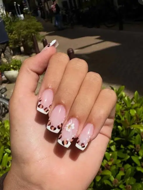 Leopard French manicure